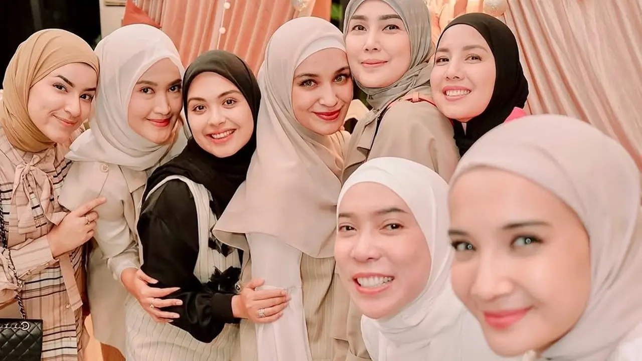 Outfit Earthy Tone Tamu Artis di Ultah Humaira Anak Zaskia Sungkar, Siapa Paling Stylish?