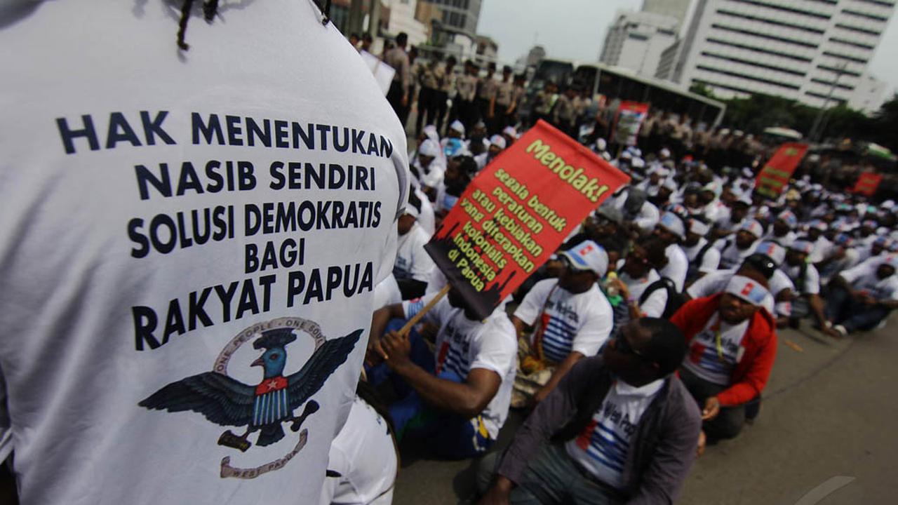 Warga Papua Demo di Bundaran HI