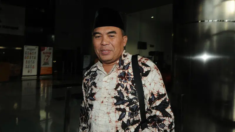 Bupati Jepara Ahmad Marzuqi menjalani pemeriksaan di KPK