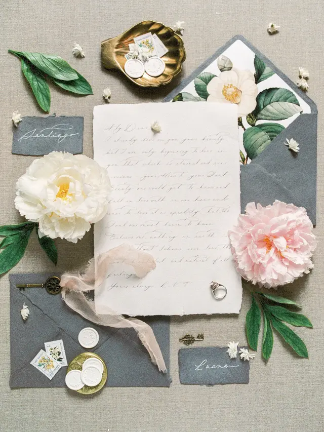 Ilustrasi happy wedding, ucapan pernikahan, menikah