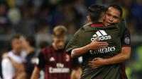 Striker Carlos Bacca menjadi penentu kemenangan AC Milan atas Sampdoria pada laga Serie A di Luigi Ferraris, Genoa, Jumat (16/9/2016). (AFP/Marco Bertorello)