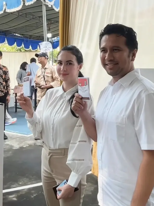 Arumi Bachsin saat Nyoblos  [@arumibachsin_94]