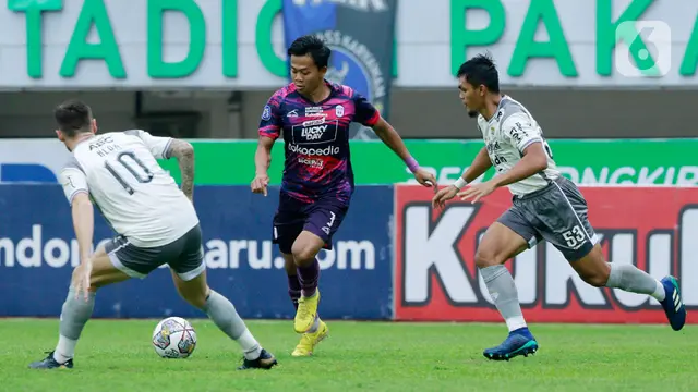 RANS Nusantara FC Dipermalukan Persib Bandung 1-3