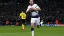 Selebrasi gol Jan Verthongen pada leg 1, 16 besar Liga Champions yang berlangsung di stadion, Wembley, London, Kamis (14/2). Spurs menang 3-0 atas Borussia Dortmund (AFP/Adrian Dennis)