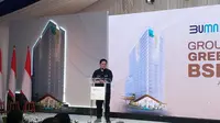 Menteri BUMN Erick Thohir meremikan dimulainya pembangunan (groundbreaking) BSI Tower, di Jalan Merdeka Selatan, Jakarta Pusat, Kamis (9/11/2023).(Arief/Liputan6.com)