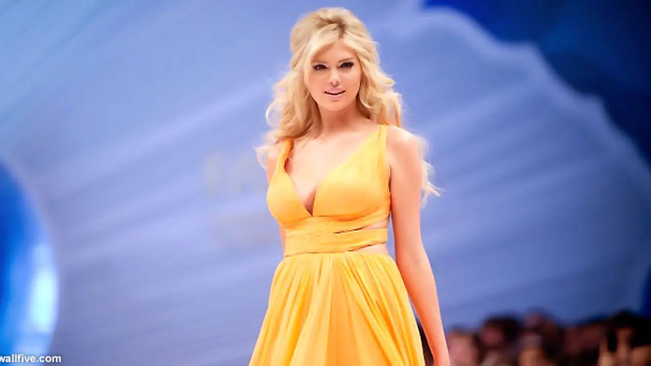 kate-upton-130623b.jpg