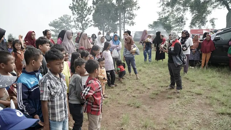 Ukir Senyum Anak-anak Korban Gempa Cianjur dengan Bantuan Pendidikan