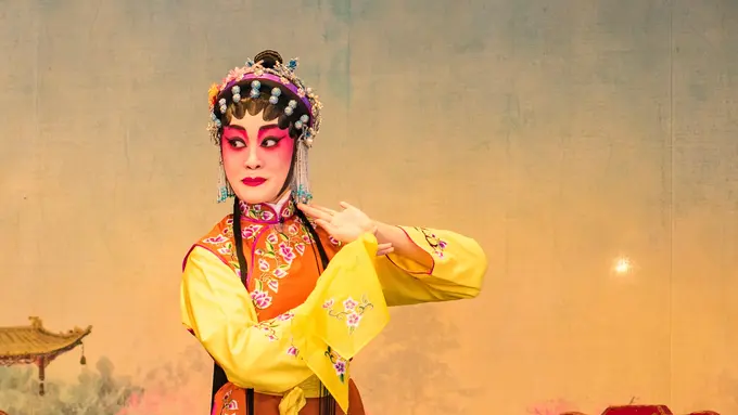 [Fimela] Teater Tradisional Cina