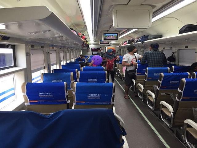 Intip Ka Jayakarta Premium Kereta Ekonomi Berfasilitas Eksekutif Bisnis Liputan6 Com
