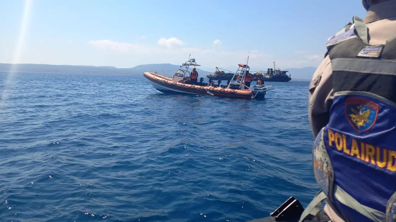 Proses pencarian korban hilang kapal karam di Pantai Grajagan diperluas (Istimewa)