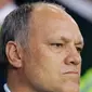 Tottenham's Manager Martin Jol attends the Premiership match against Sheffield United at home to Tottenham, 22 August 2006. AFP PHOTO/CARL DE SOUZA