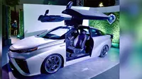 Di film Back to the Future, banyak scene yang menggambarkan industri otomotif di masa depan, dimana saat ini sudah menjadi kenyataan. 