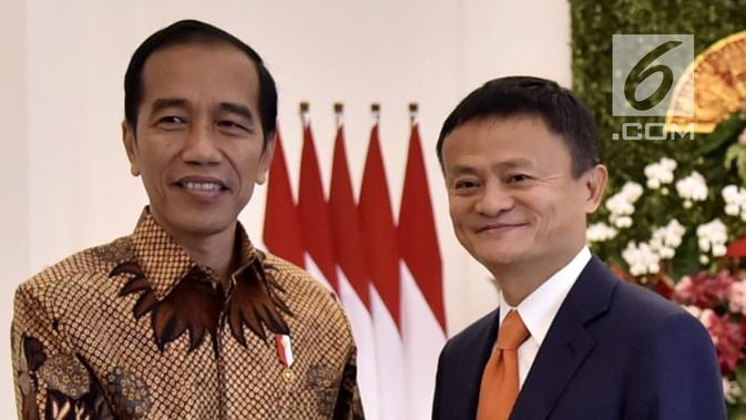 Presiden Joko Widodo menerima CEO Alibaba Jack Ma di Istana Bogor, Jawa Barat, Sabtu (1/9). Dalam pertemuan tersebut pemerintah Indonesia mengusulkan kepada Jack Ma agar membuat Jack Ma institut di Indonesia.(Liputan6.com/Pool/Biro Pers Setpres)