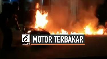 Suasana SPBU di Cibeureum Tasikmalaya sempat heboh saat sebuah motor terbakar. Percikan api tiba-tiba muncul usai pengemudi motor mengisi BBM.