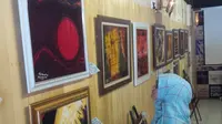 Nikmati Gerhana Matahari di Atas Kain Jumputan