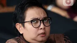 Ammy Amalia Fatma Surya diperiksa sebagai saksi terkait kasus dugaan korupsi yang melibatkan Bupati Cilacap nonaktif, Syamsul Auliya Rachman. Tampak dalam foto, Pelaksana Tugas (Plt) Bupati Cilacap, Jawa Tengah, Ammy Amalia Fatma Surya, usai menjalani pemeriksaan tim penyidik Komisi Pemberantasan Korupsi (KPK) di Gedung Merah Putih, Jakarta, Selasa (5/5/2026). (Liputan6.com/Helmi Fithriansyah)