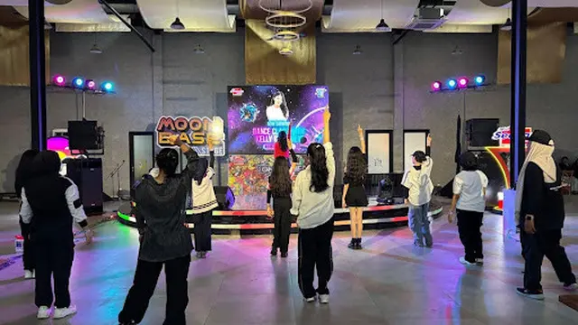 COME SEE MIE FEST Bandung 2025 Makin Pecah dan Kreatif, Intip Keseruan yang Dirasakan Kelly Kourtney!