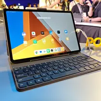 Poco Pad memiliki layar 12,1 inci dengan refresh rate 120Hz dan resolusi 2.5K yang mulus dan jernih, kombinasi langka di segmen tablet