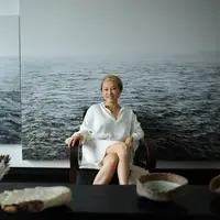 Desainer Cina-Amerika Han Feng membuka Shangai Art Space di resort Amanyangyun