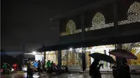 Cerita Warga Rumahnya Terendam Banjir di Kawasan Atlas Padang Sumbar: Air Terus Naik
