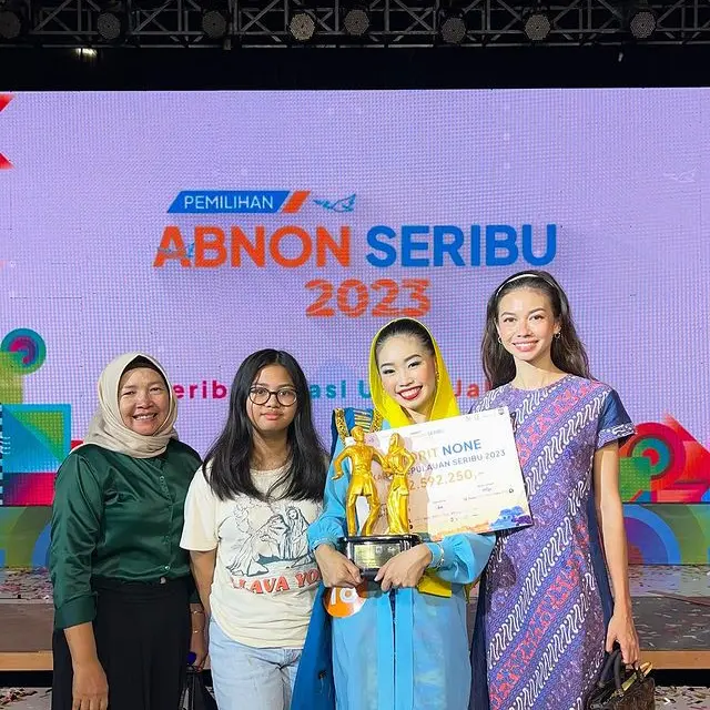 6 Potret Adik Yuki Kato Ikut Abang None Kepulauan Seribu 2023, Aura Bintangnya Terlihat