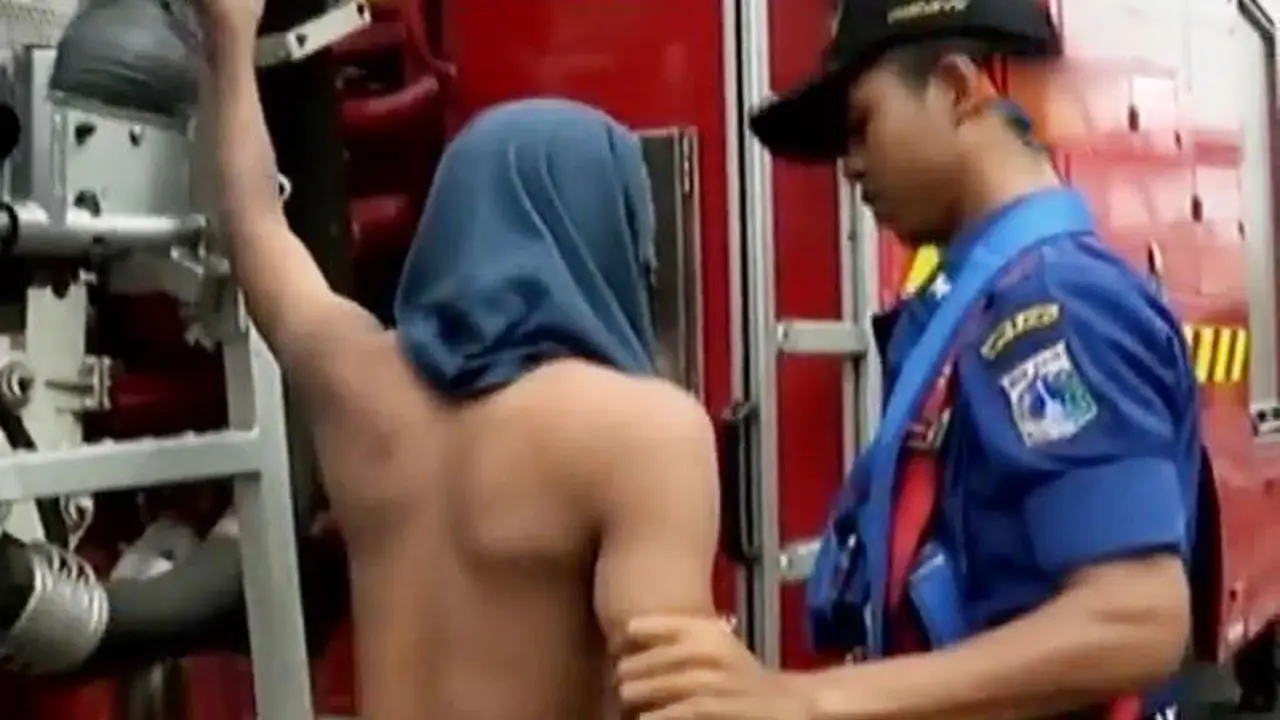 Pria Coba Bunuh Diri di JPO Thamrin