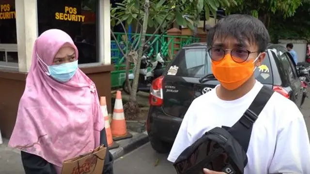 6 Potret Ria Ricis dan Taqy Malik Jadi Relawan Bareng, Bantu Sesama