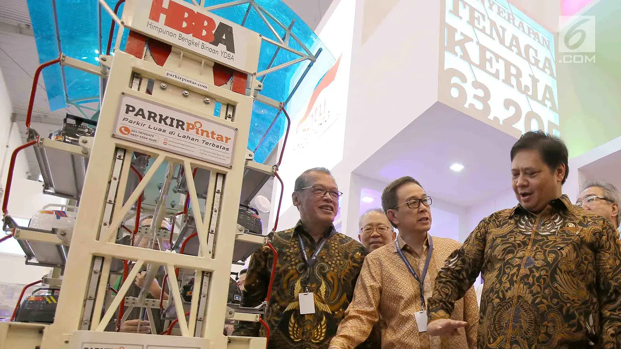 PHOTO: Menteri Perindustrian Resmi Buka GIIAS 2017