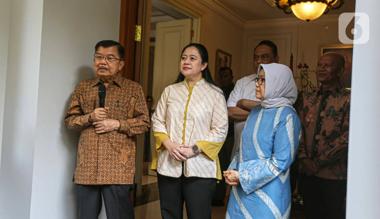 "Pilpres? Ya tentu lah, masa tidak disinggung Pilpres. Saya jelas optimis, semua optimis," kata Jusuf Kalla. (Liputan6.com/Faizal Fanani)