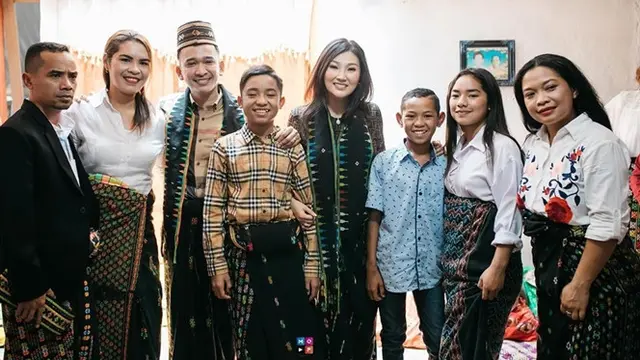 6 Momen Ruben Onsu dan Sarwendah Jalani Prosesi Adat di NTT Untuk Adopsi Betrand
