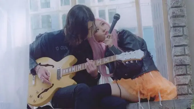 Loren - Rose BLACKPINK