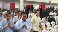 Pasangan capres-cawapres nomor urut 2 Prabowo Subianto-Gibran Rakabuming Raka menghadiri acara PAKU Integritas yang digelar KPK. (Liputan6.com/Ady Anugrahadi)