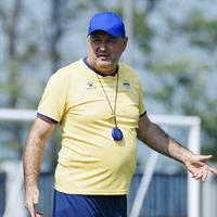 Ramai Dikaitkan dengan Timnas Indonesia, Bojan Hodak Beri Respons Singkat