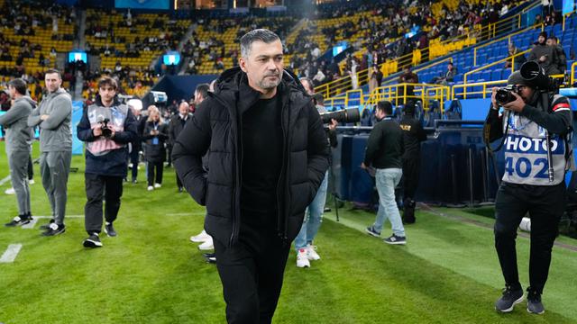 Foto: Mode Marah-Marah Sergio Conceicao di Laga Debutnya Bersama AC Milan Berbuah Kemenangan