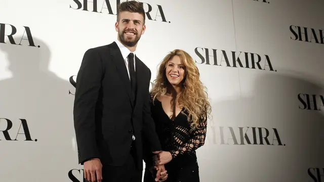 Potret Kenangan Mesra Shakira dan Pique Sebelum Resmi Pisah