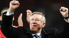 Bos MU Sir Alex Ferguson meluapkan kegembiraan usai tim asuhannya mengalahkan Schalke 04 4-1 pada leg kedua semifinal Liga Champions di Old Trafford, 4 April 2011. MU unggul agregat 6-1. AFP PHOTO/PAUL ELLIS