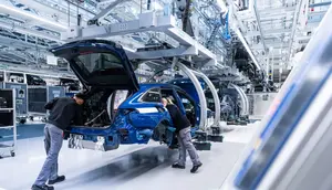 Volkswagen Pangkas Separuh Produknya, Empat Pabrik Eropa Terancam