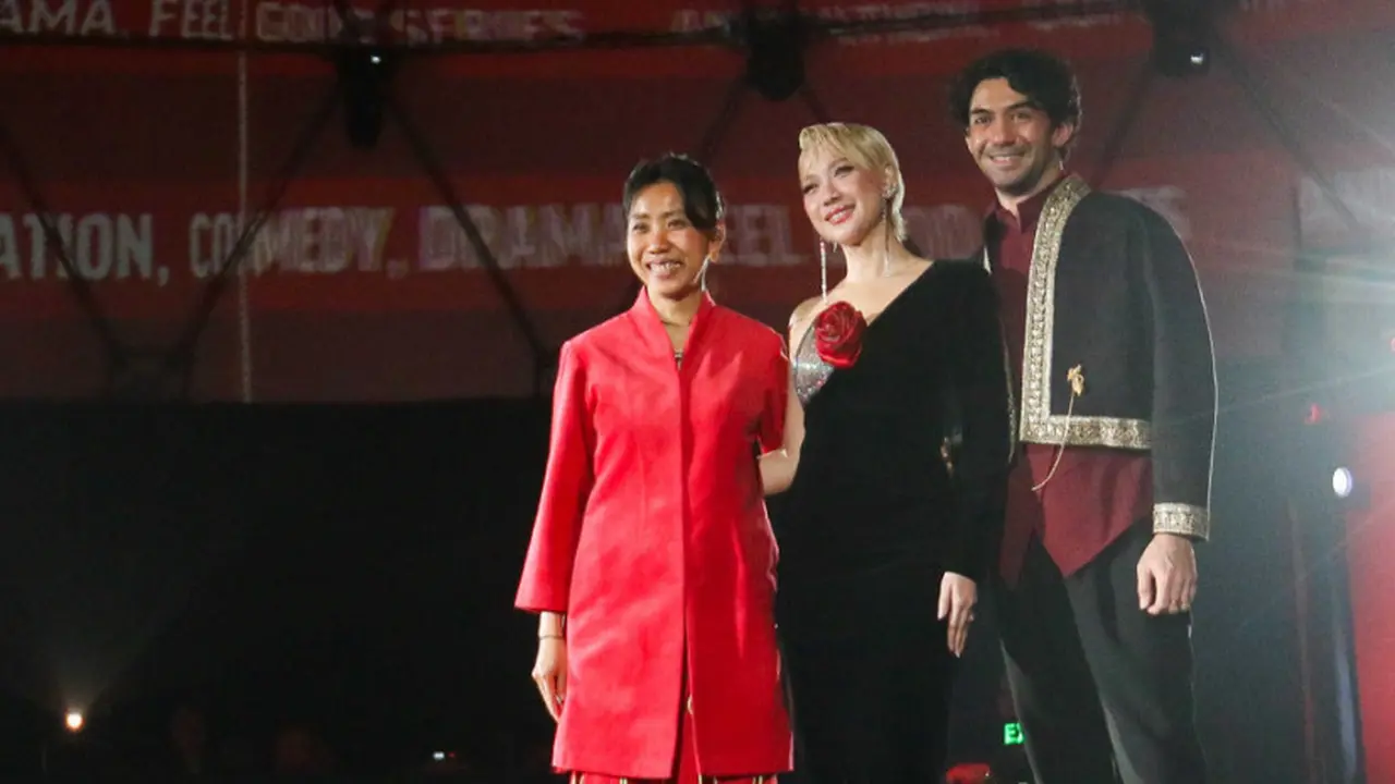 Bunga Citra Lestari dan Reza Rahadian di Acara Vidio Slate 2025