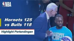 Kemba Walker memimpin ketika Charlotte mengalahkan Chicago pada Sabtu malam.