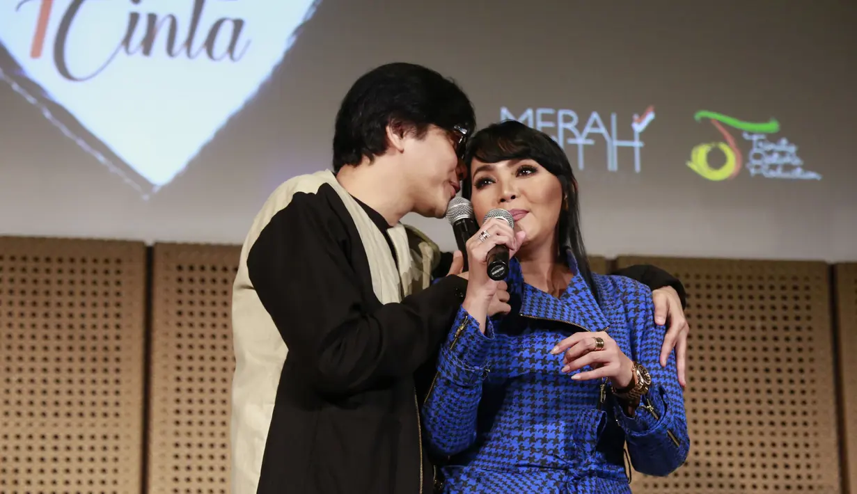 Dewi Gita dan Armand Maulana