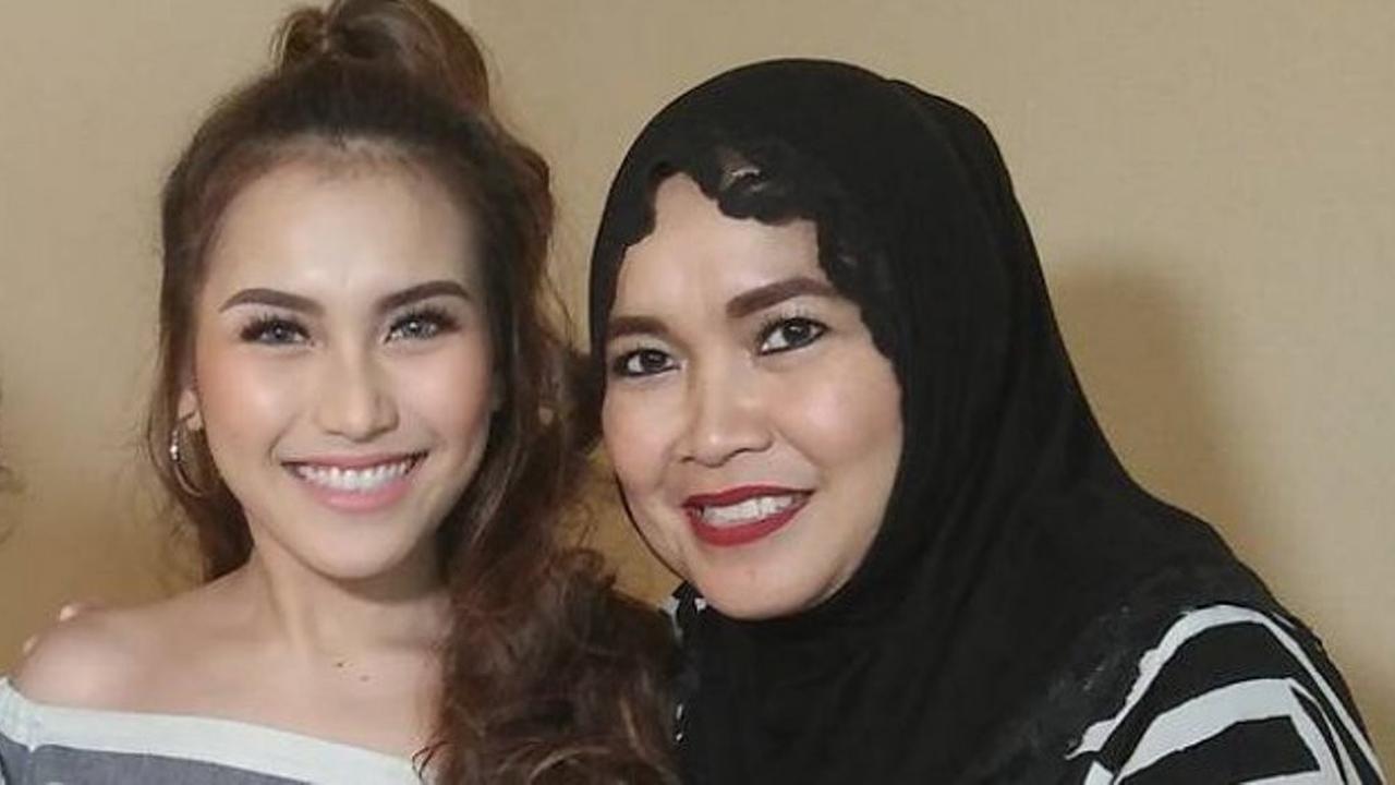 Ayu Ting Ting dan Ibu
