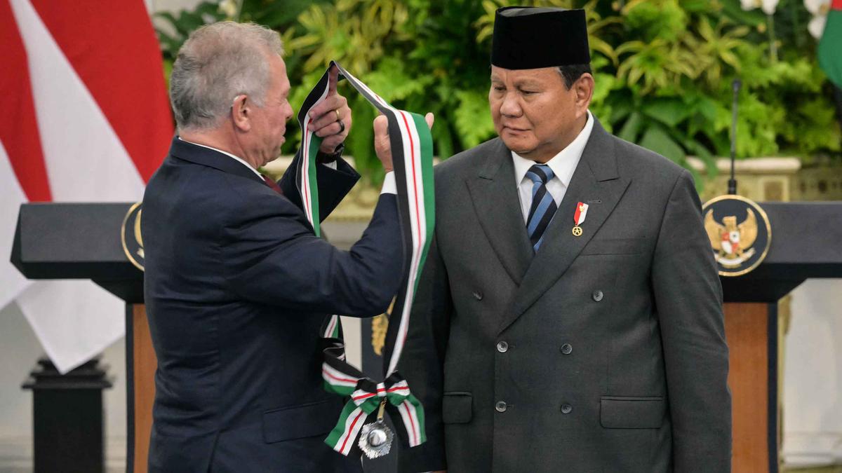 Presiden Prabowo Subianto Terima Penghargaan Tertinggi dari Raja Yordania