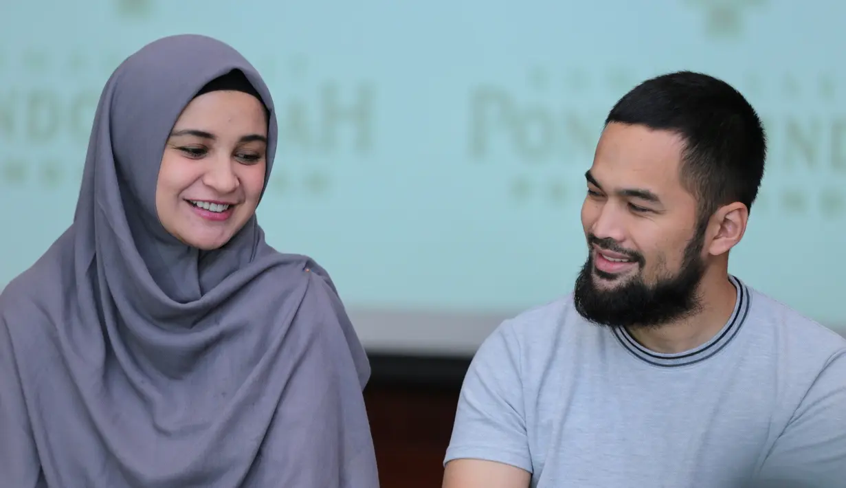 "Terharu baca nya 😢," tulis mithasee. "Merinding," tulis rinawijayanti99. "Merinding bacanya :( sehat selalu ibu dan bayinya.. aminn,"istyadona. "MaasyaaAllah.... meleleh bacanya,"tulis nunukherawati. "Masyaallah Nangis saya bacanya," tulis afitahuri.