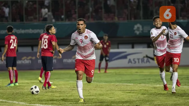 Sepak Bola : Indonesia Vs Laos
