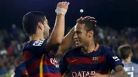 Dua striker Barcelona, Luis Suarez (kiri) dan Neymar (kanan). (REUTERS / Albert Gea)