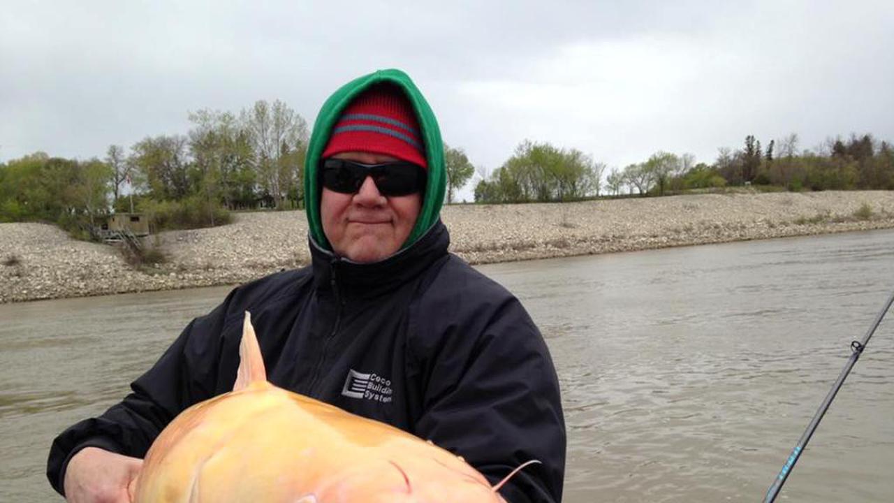 Heboh, Ikan Lele Albino Ditemukan di Sungai Merah Kanada