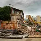 BMKG sebut tanah longsong dan banjir bandang menjadi bencana lanjutan yang patut diwaspadai oleh warga Cianjur. (unsplash.com/Jose Antonio Gallego Vazquez)