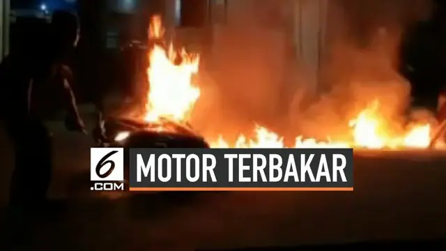 Suasana SPBU di Cibeureum Tasikmalaya sempat heboh saat sebuah motor terbakar. Percikan api tiba-tiba muncul usai pengemudi motor mengisi BBM.