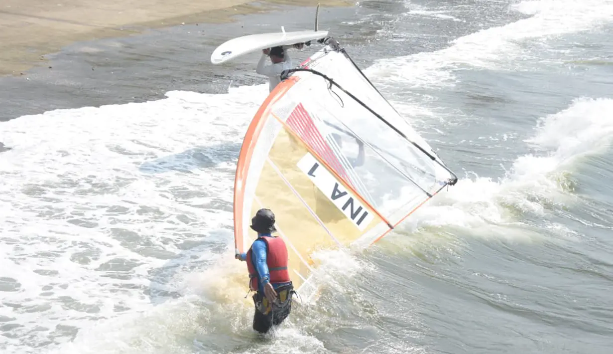 Indonesia Regatta Series I dan Kejurnas Layar 2026 diharapkan bisa menjadi bagian penting dalam proses pembinaan atlet nasional, sekaligus melahirkan atlet-atlet layar berprestasi yang mampu mengharumkan nama Indonesia di panggung internasional. (Dok. Dispen AL)