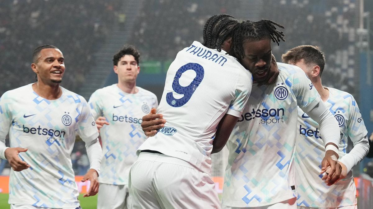 Sassuolo vs Inter: Jay Idzes dkk. Tak Berdaya Dibombardir La Beneamata